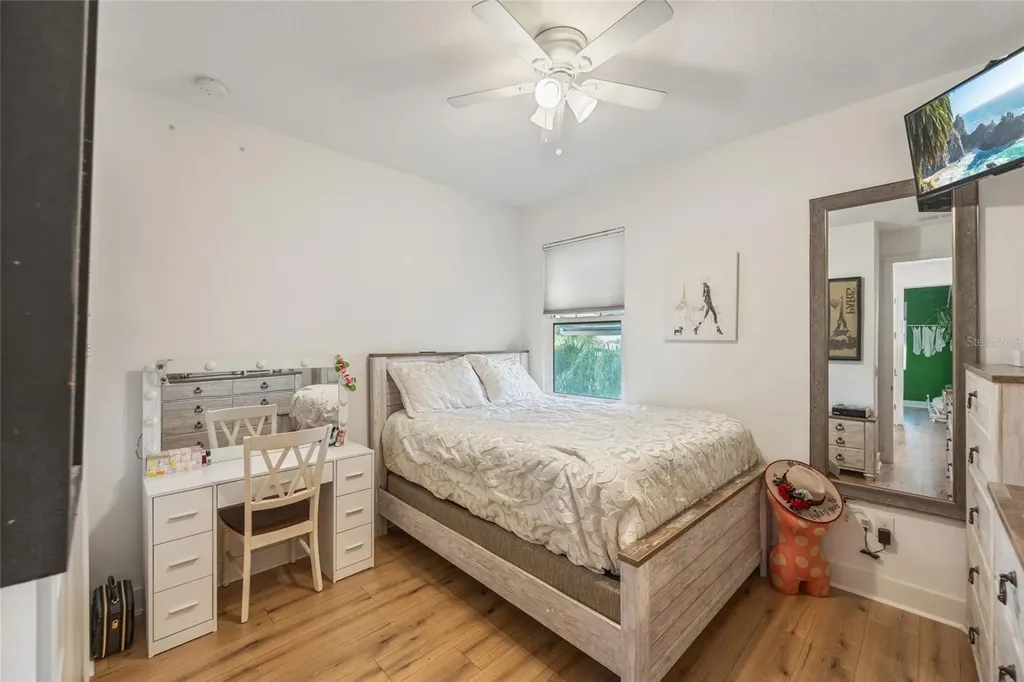 1025 Seagrape Drive Ruskin FL 33570