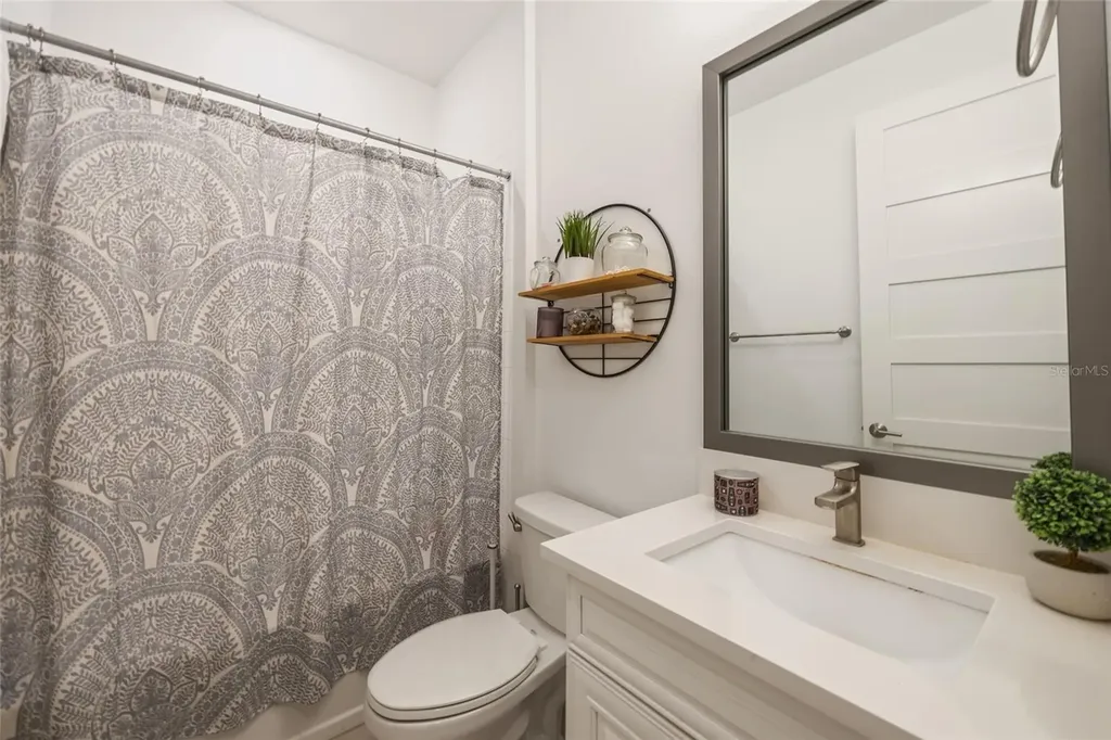1025 Seagrape Drive Ruskin FL 33570
