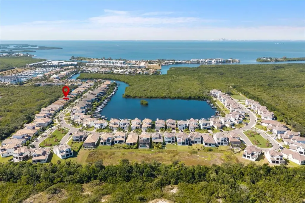 1025 Seagrape Drive Ruskin FL 33570