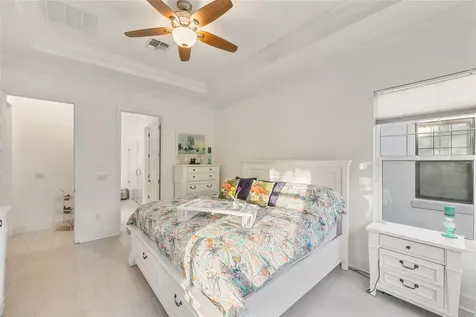 1025 Seagrape Drive Ruskin FL 33570