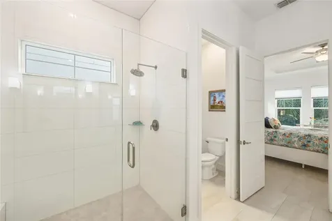 1025 Seagrape Drive Ruskin FL 33570