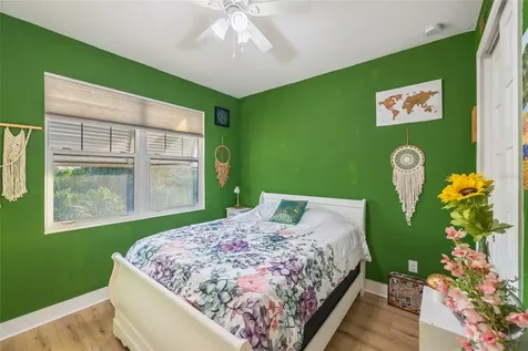 1025 Seagrape Drive Ruskin FL 33570