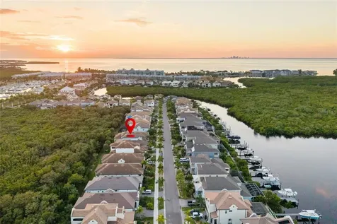 1025 Seagrape Drive Ruskin FL 33570