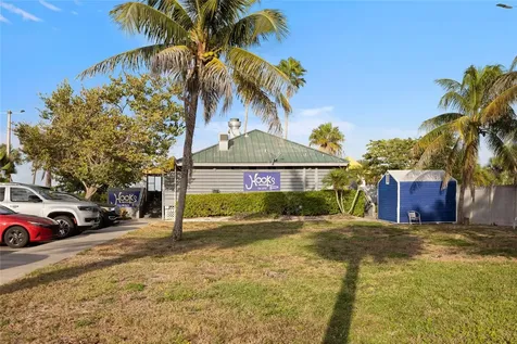 1025 Seagrape Drive Ruskin FL 33570