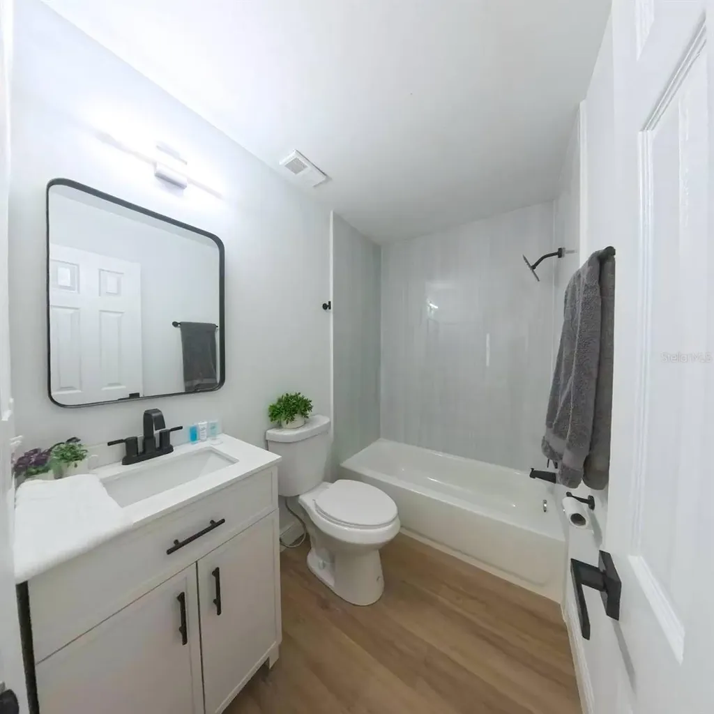 4618 Miranda Circle Orlando FL 32818
