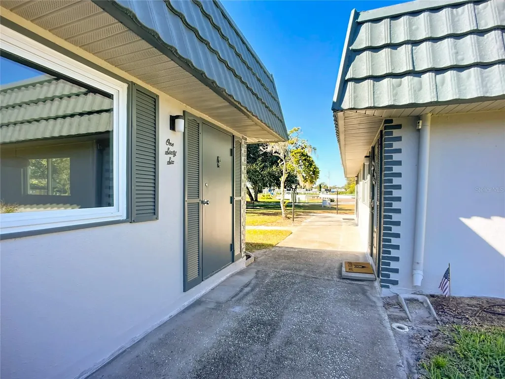 1811 Bedford Lane Sun City Center FL 33573