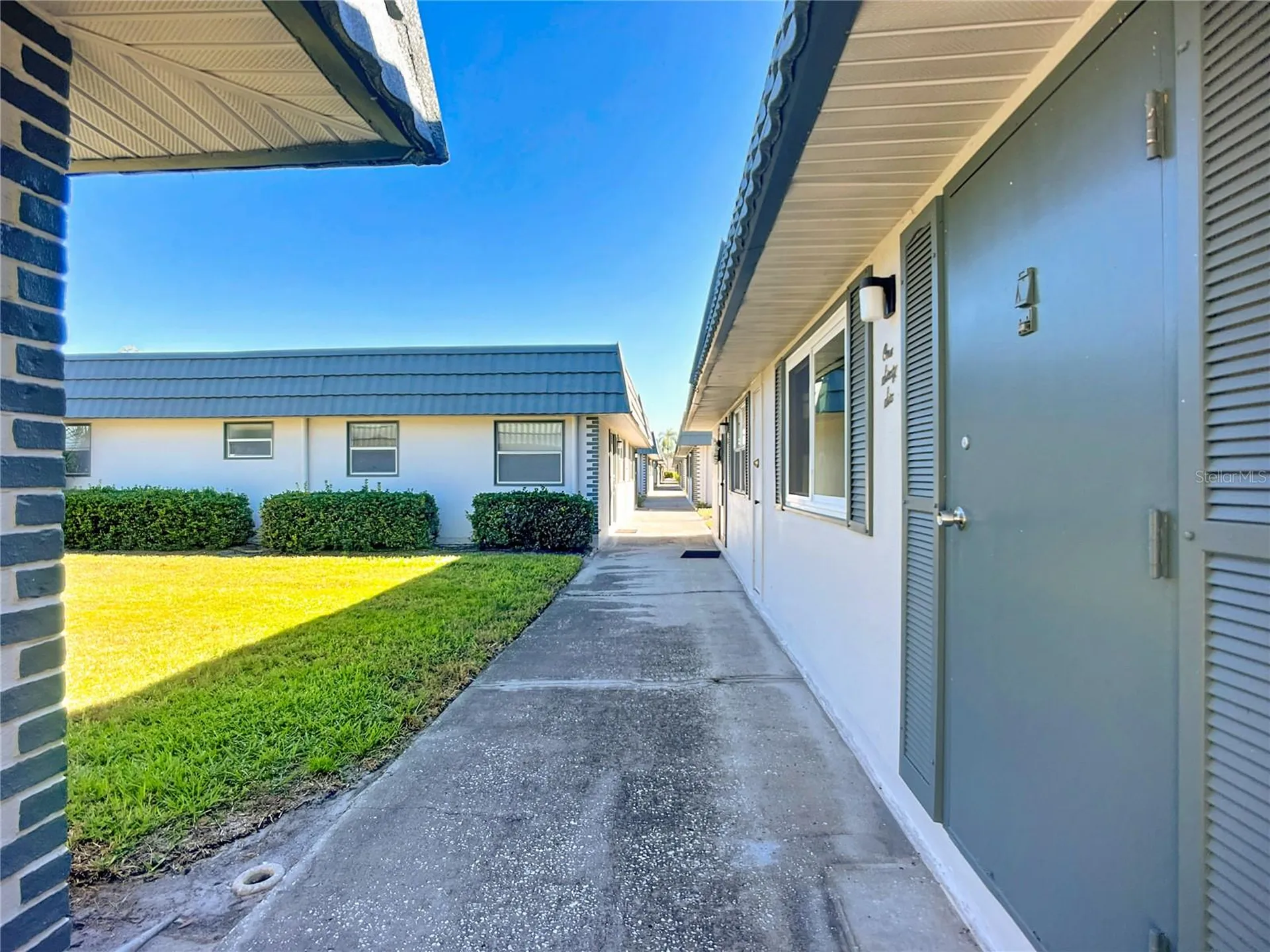 1811 Bedford Lane Sun City Center FL 33573