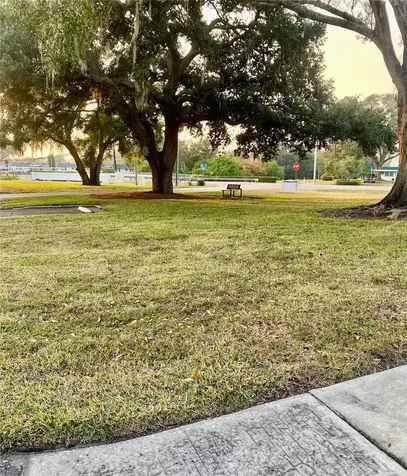 1811 Bedford Lane Sun City Center FL 33573