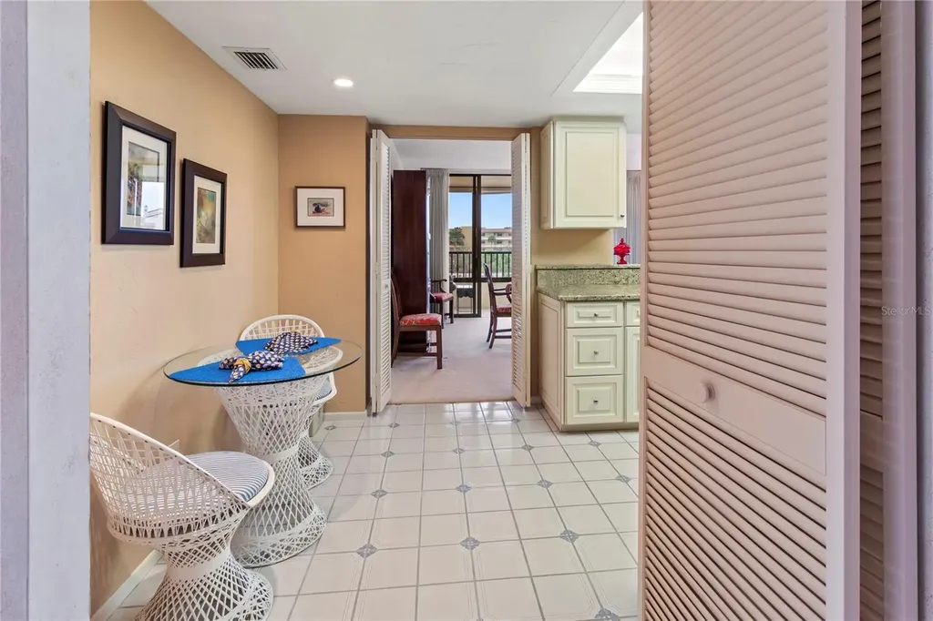 8735 Midnight Pass Road Sarasota FL 34242