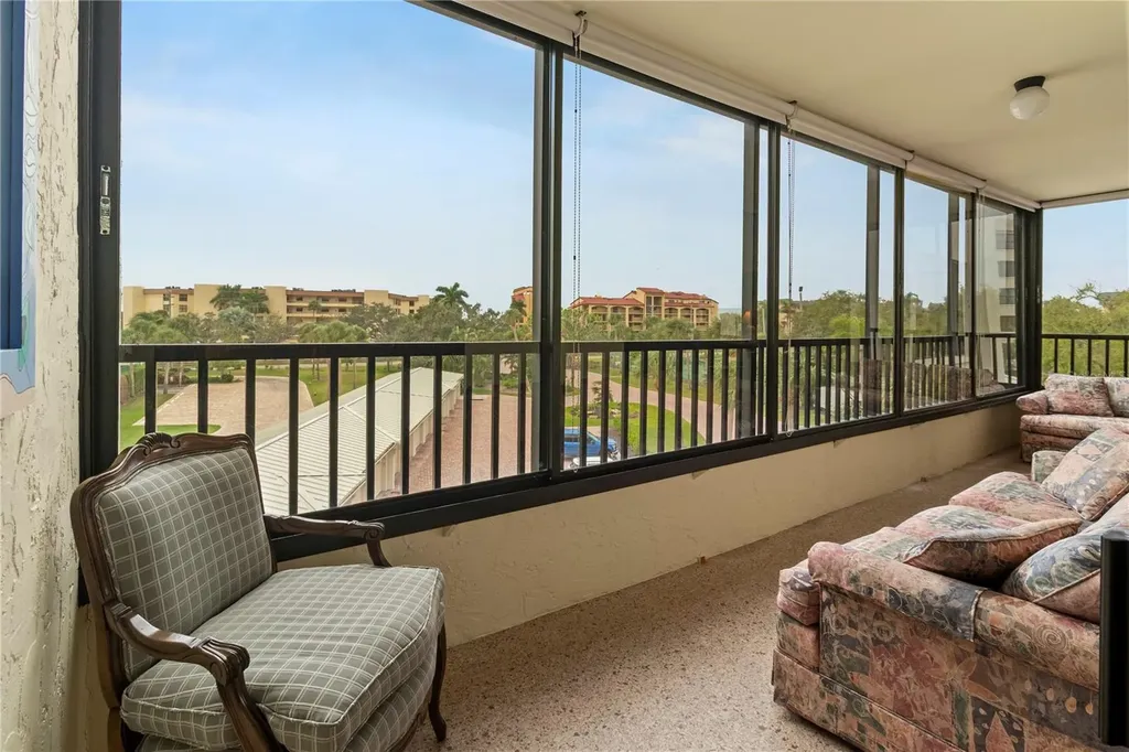 8735 Midnight Pass Road Sarasota FL 34242