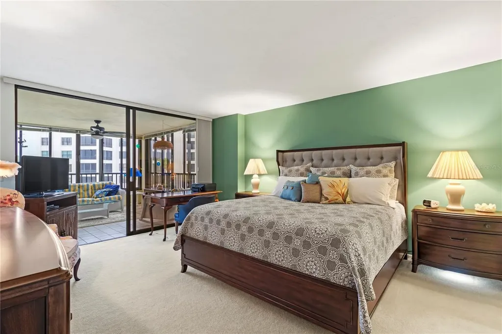 8735 Midnight Pass Road Sarasota FL 34242