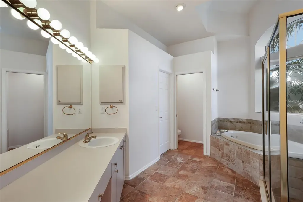 7111 41st Lane E Sarasota FL 34243