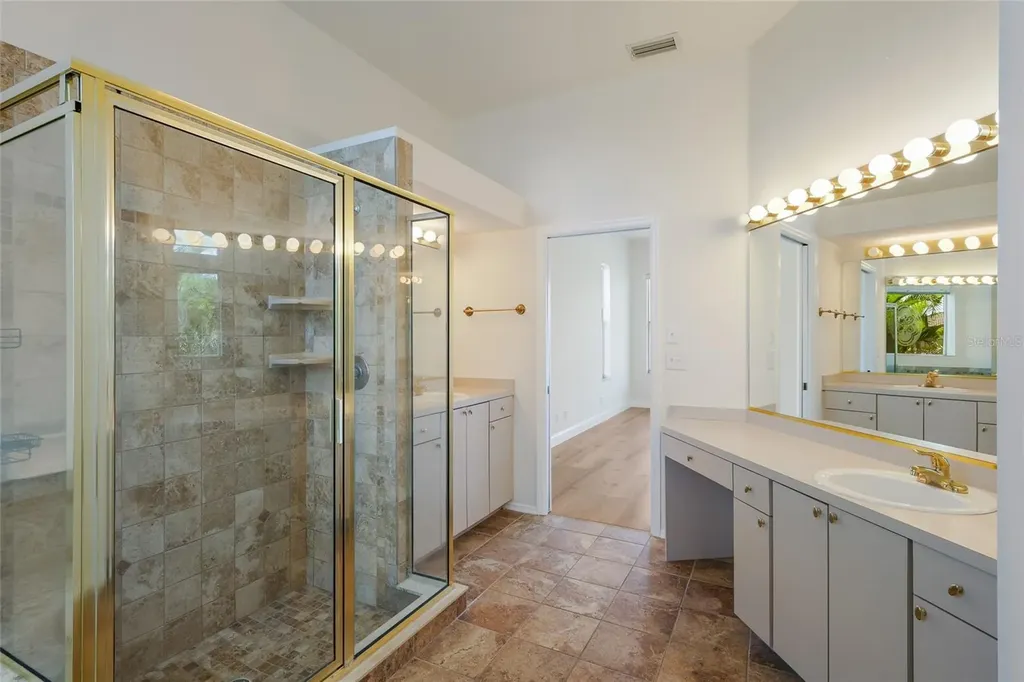 7111 41st Lane E Sarasota FL 34243