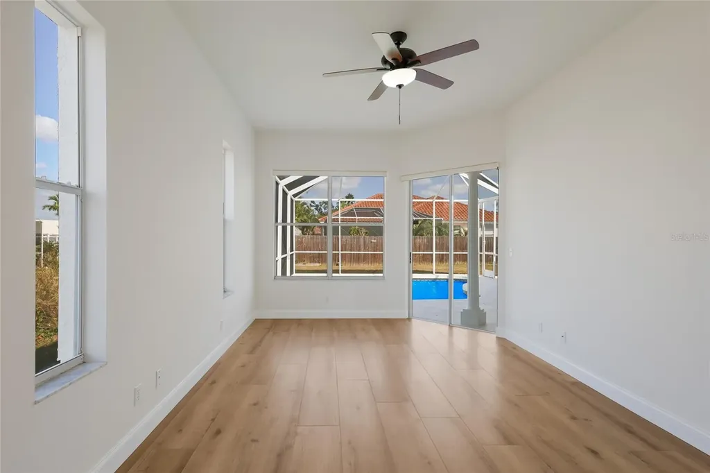 7111 41st Lane E Sarasota FL 34243
