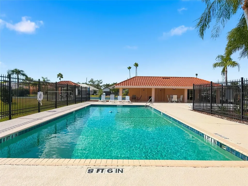 7111 41st Lane E Sarasota FL 34243