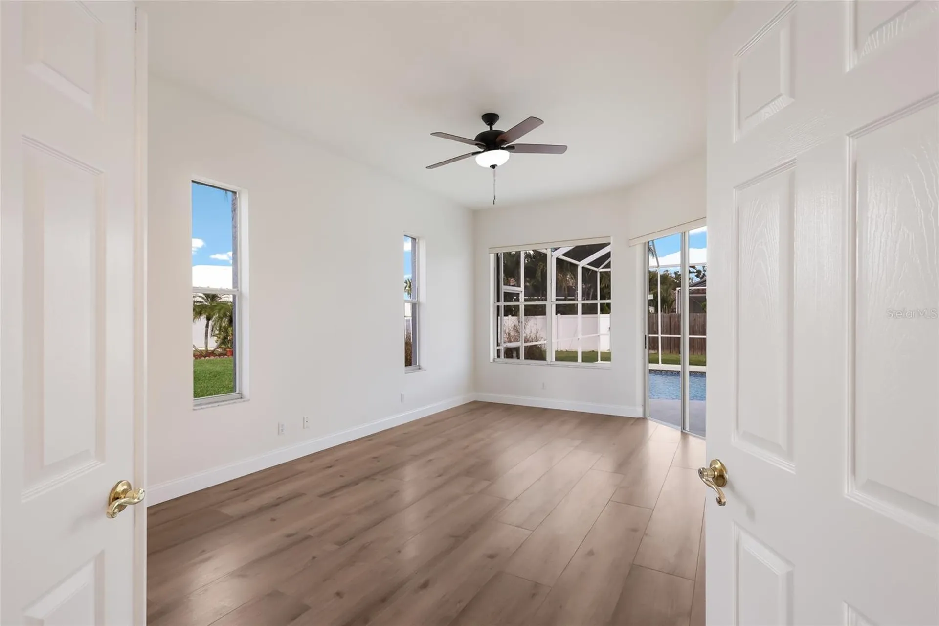 7111 41st Lane E Sarasota FL 34243