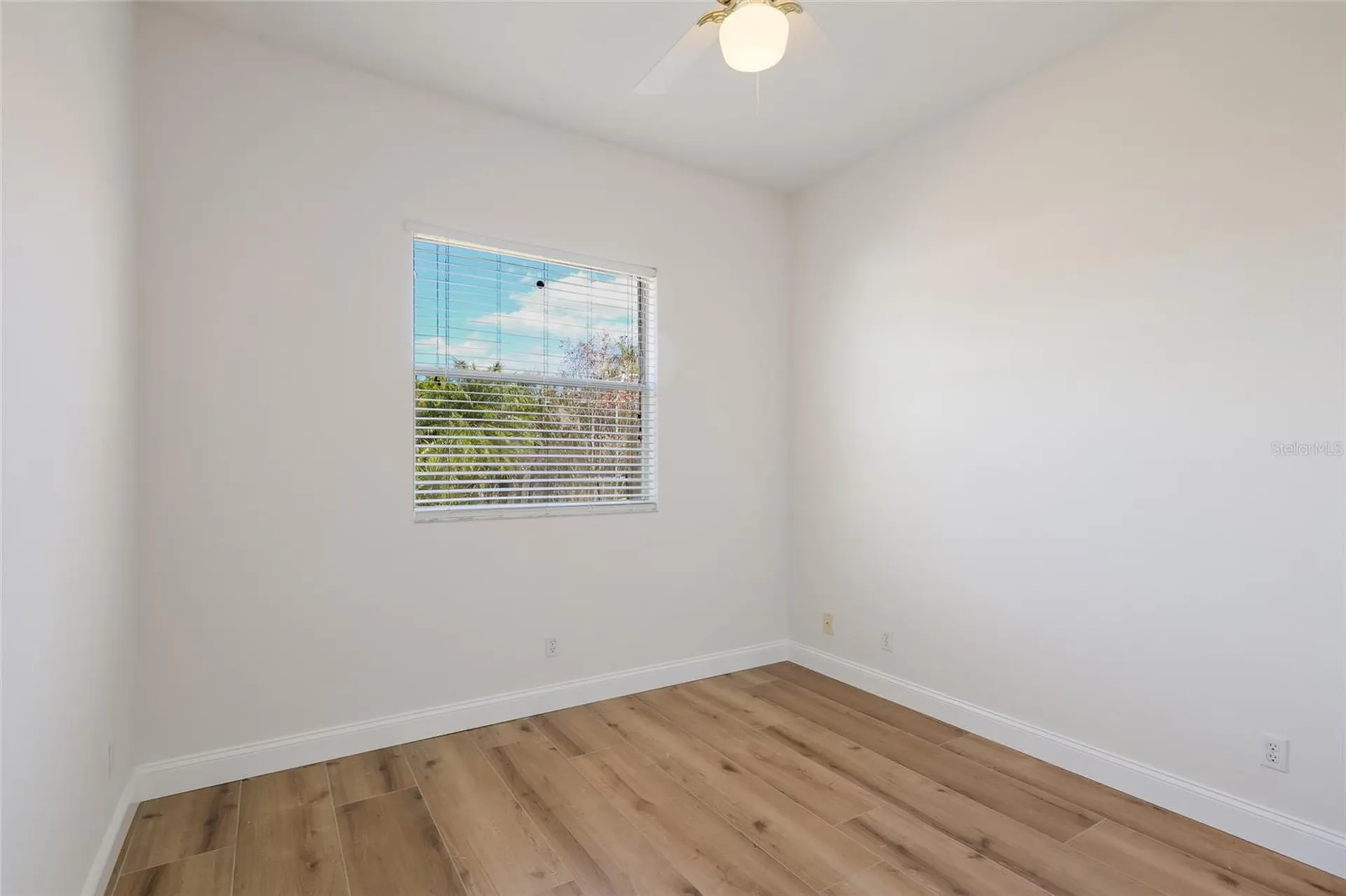 7111 41st Lane E Sarasota FL 34243