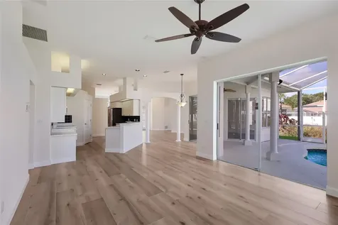 7111 41st Lane E Sarasota FL 34243