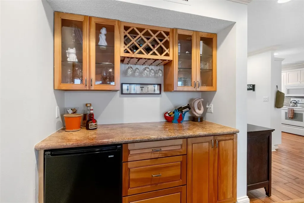 5055 Gulf Of Mexico Drive Longboat Key FL 34228