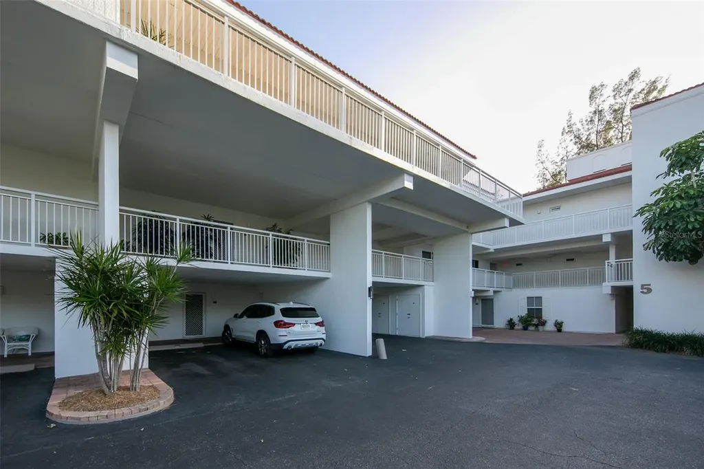 5055 Gulf Of Mexico Drive Longboat Key FL 34228