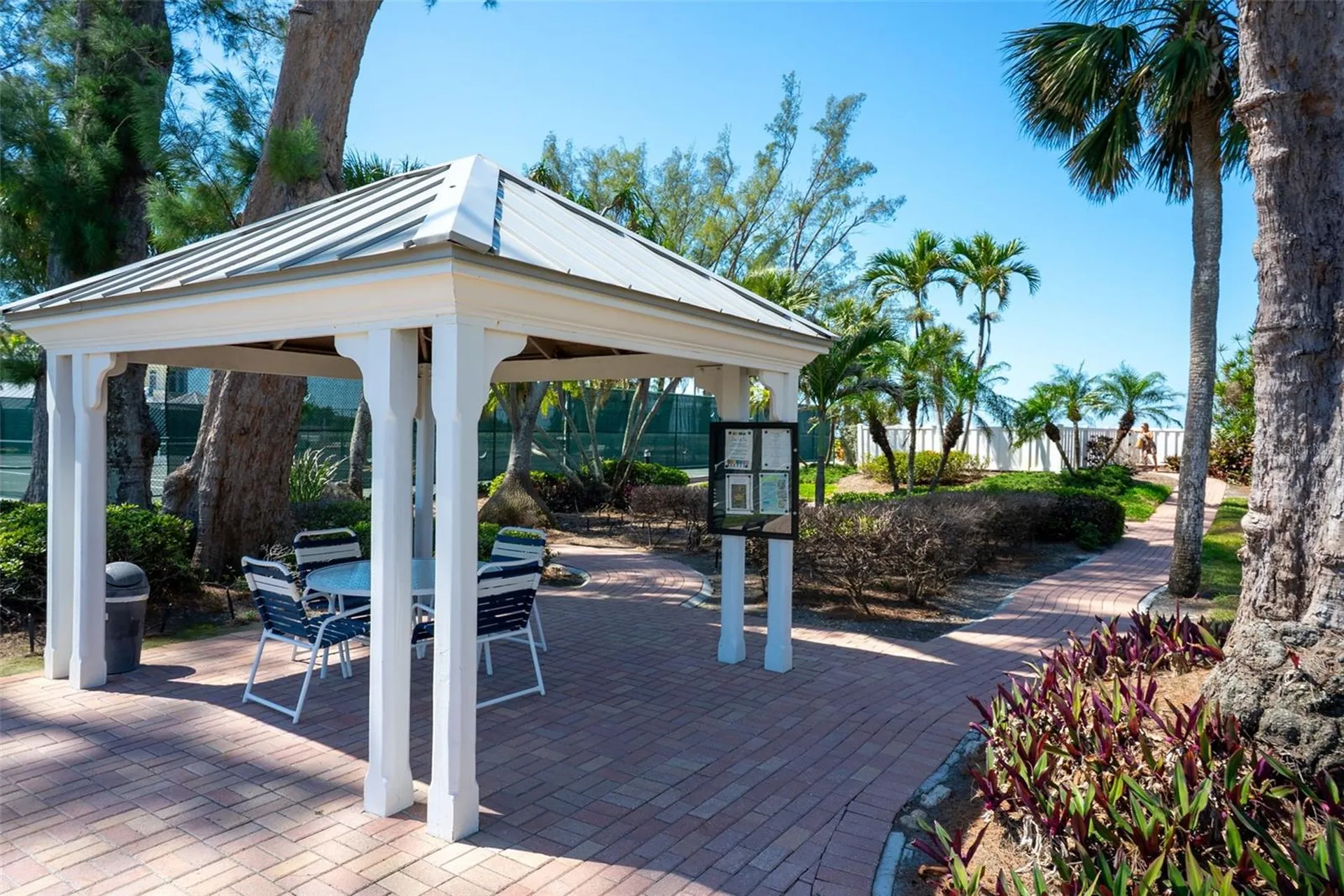 5055 Gulf Of Mexico Drive Longboat Key FL 34228