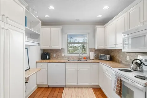 5055 Gulf Of Mexico Drive Longboat Key FL 34228