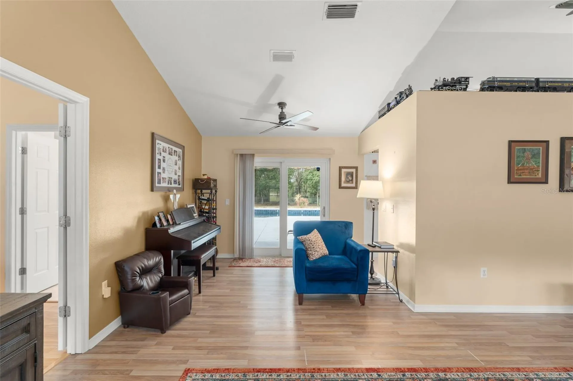 22126 Quale Grove Road Eustis FL 32736