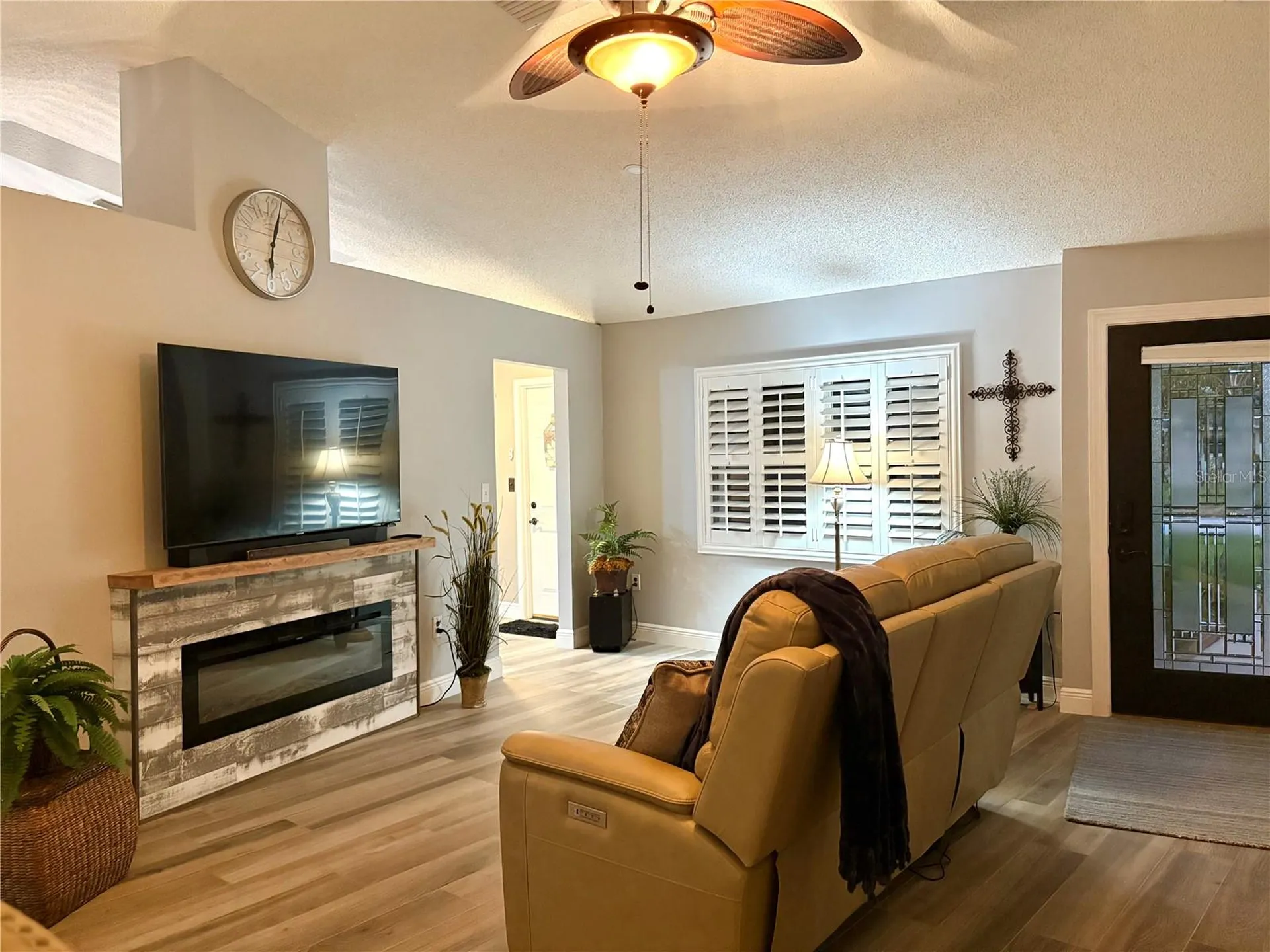 802 Woodhill Court Palm Harbor FL 34683