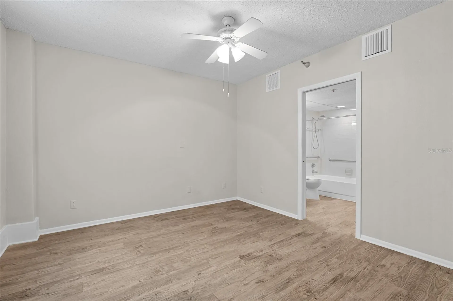 411 1st Avenue N St Petersburg FL 33701