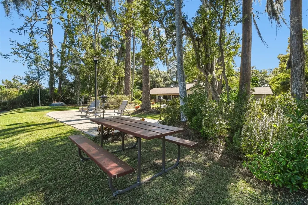 8011 N Mobley Road Odessa FL 33556