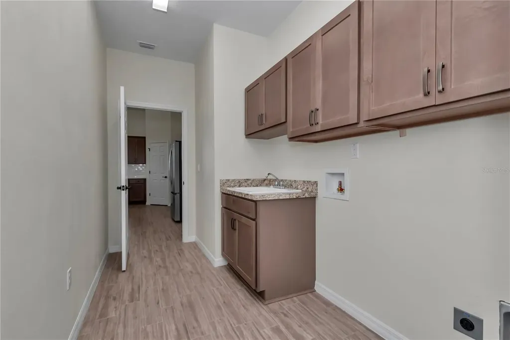 1916 NW 80th Street Ocala FL 34475