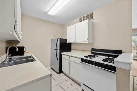 1700 SW 16th Court Gainesville FL 32608