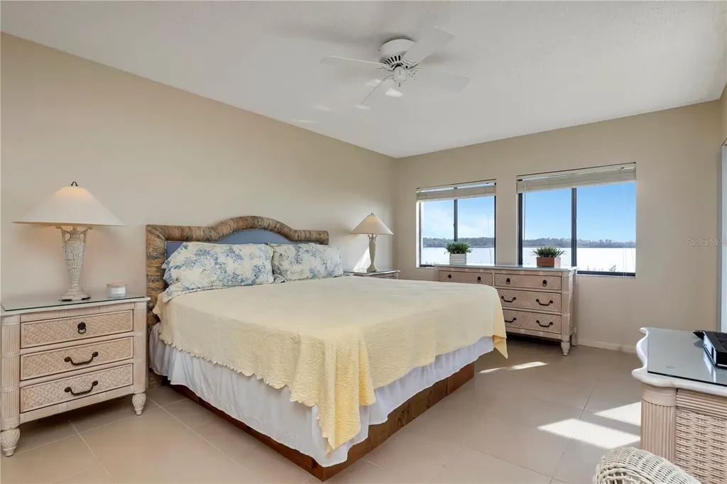 1813 Mariner Drive Tarpon Springs FL 34689