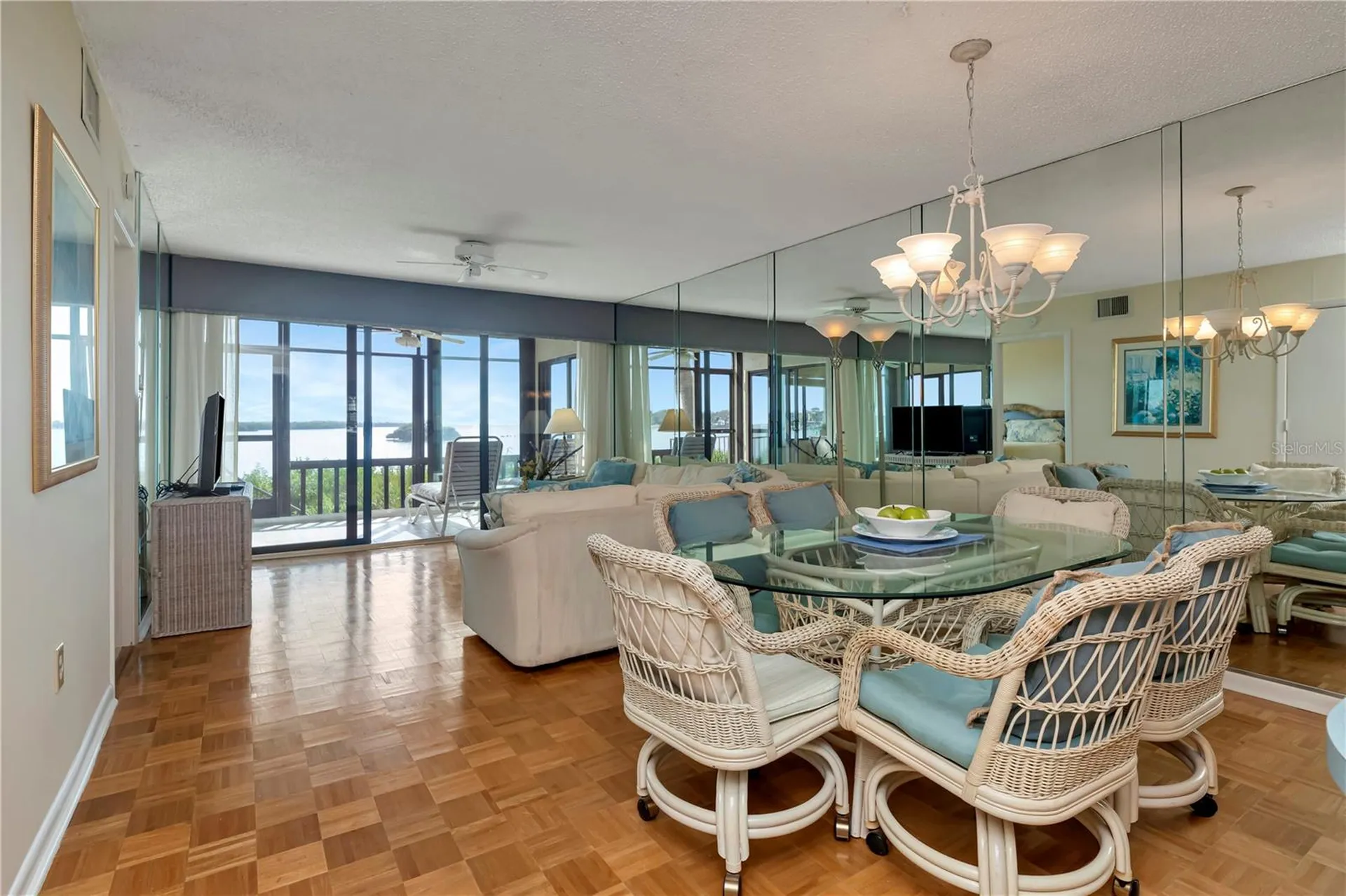 1813 Mariner Drive Tarpon Springs FL 34689