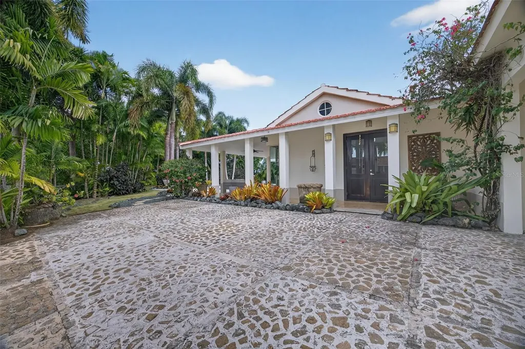 114 Los Lotos Street Dorado PR 00646