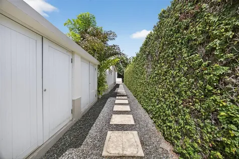 114 Los Lotos Street Dorado PR 00646