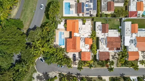 114 Los Lotos Street Dorado PR 00646