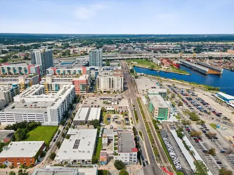 404 E Chelsea Street Tampa FL 33603