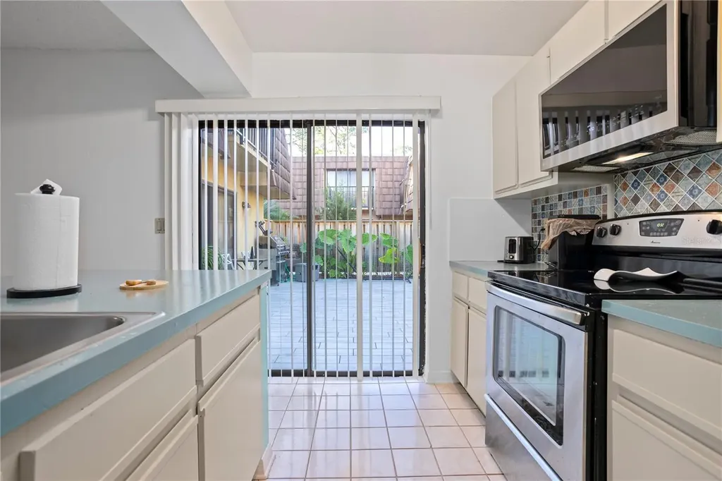5284 Willow Court Orlando FL 32811