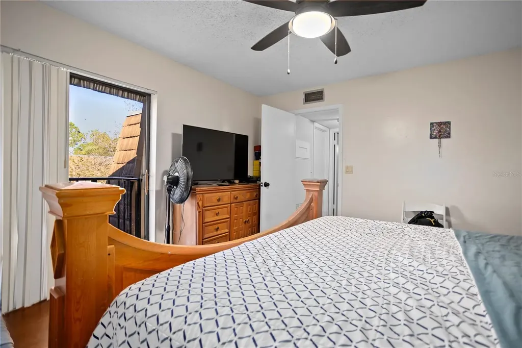 5284 Willow Court Orlando FL 32811