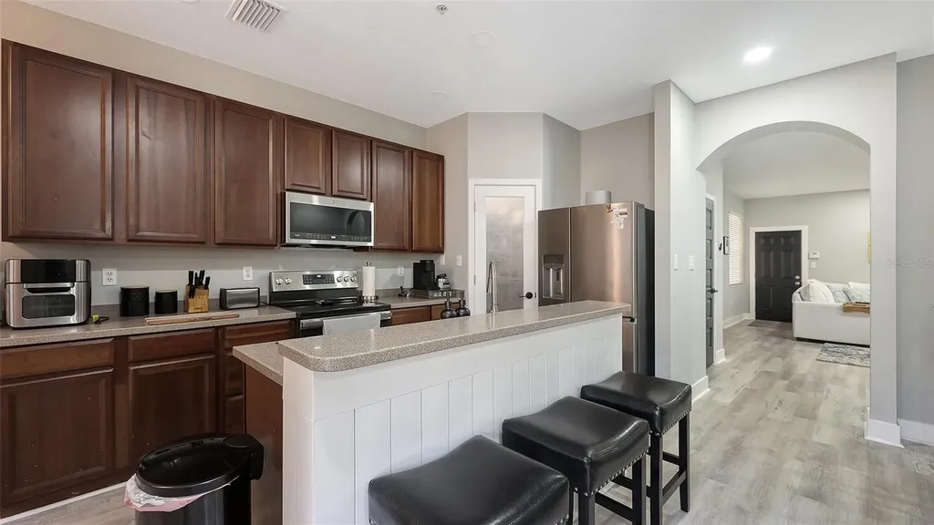 3827 Parkridge Circle Sarasota FL 34243