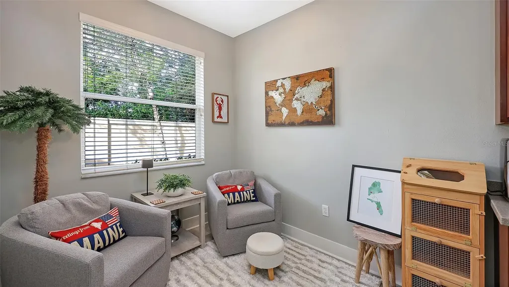 3827 Parkridge Circle Sarasota FL 34243