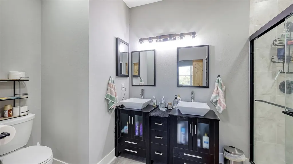 3827 Parkridge Circle Sarasota FL 34243