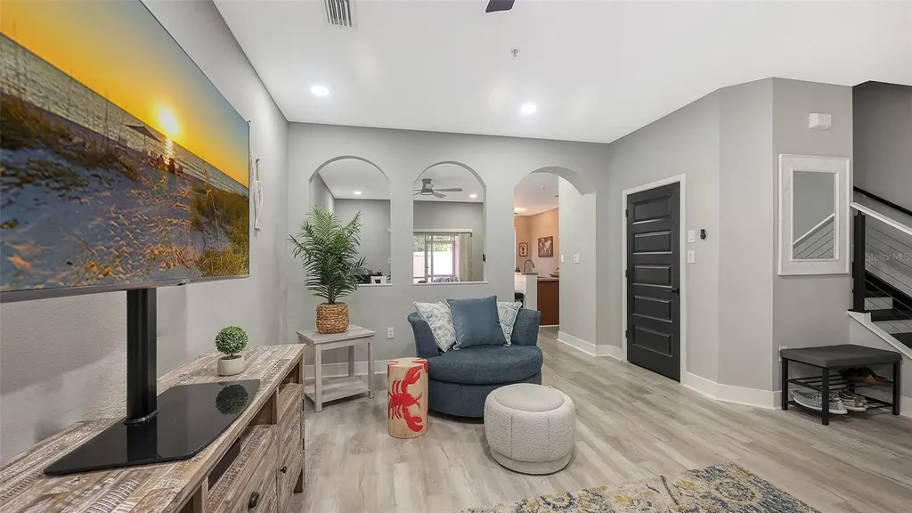 3827 Parkridge Circle Sarasota FL 34243