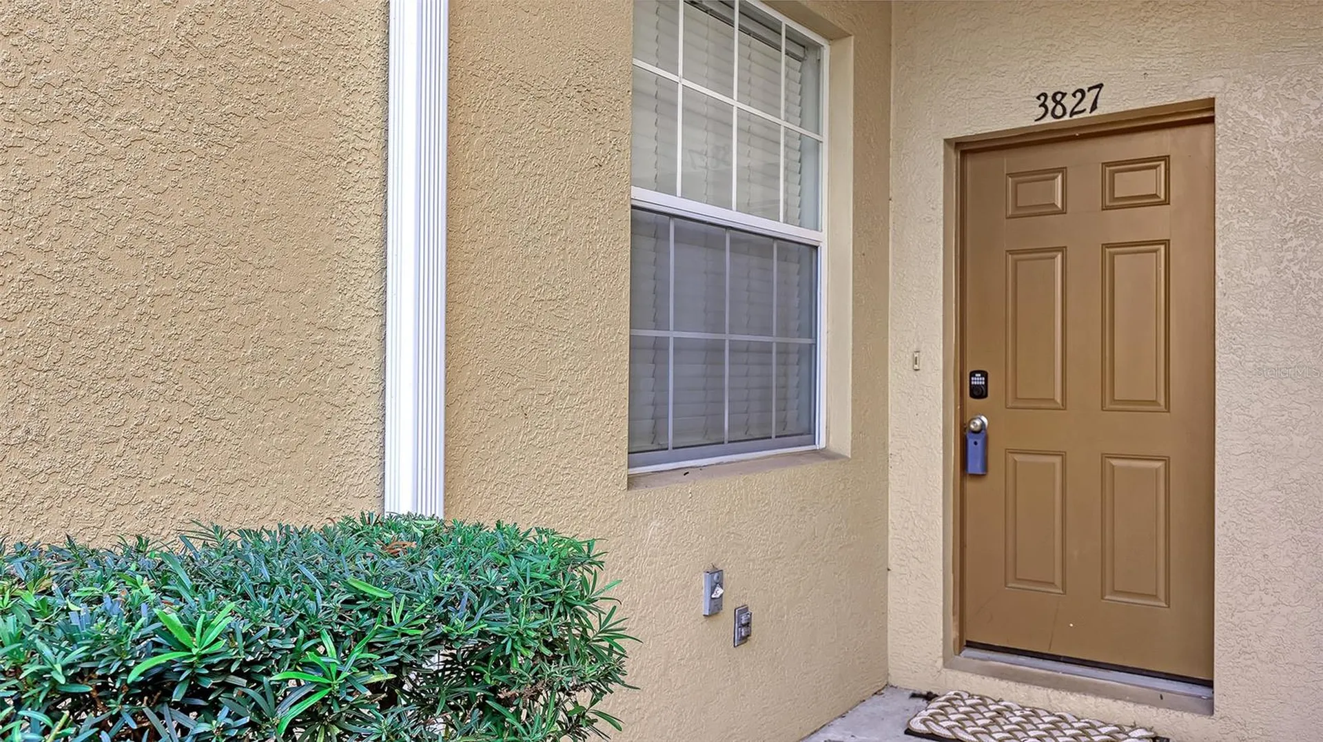 3827 Parkridge Circle Sarasota FL 34243