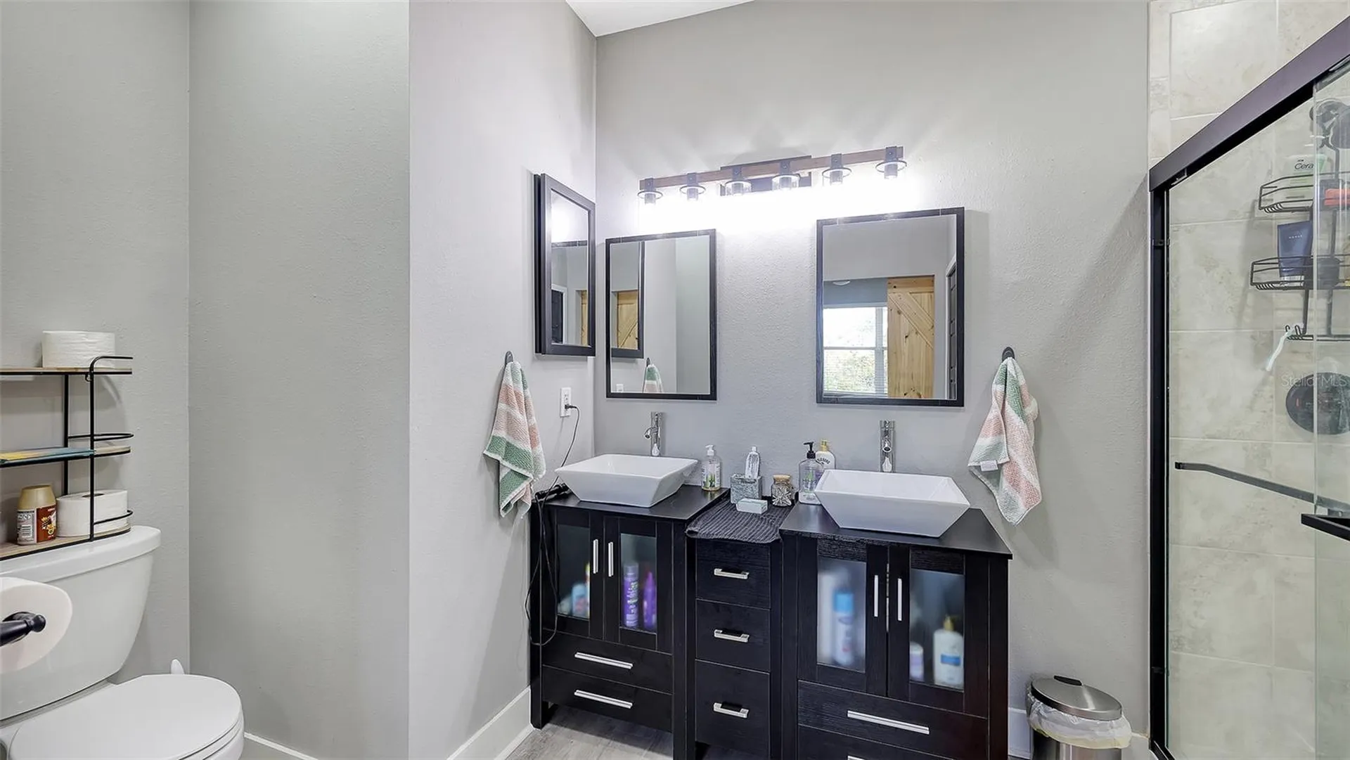 3827 Parkridge Circle Sarasota FL 34243