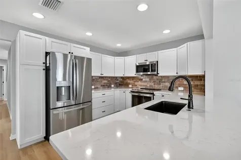 2730 Alder Avenue Middleton FL 34762