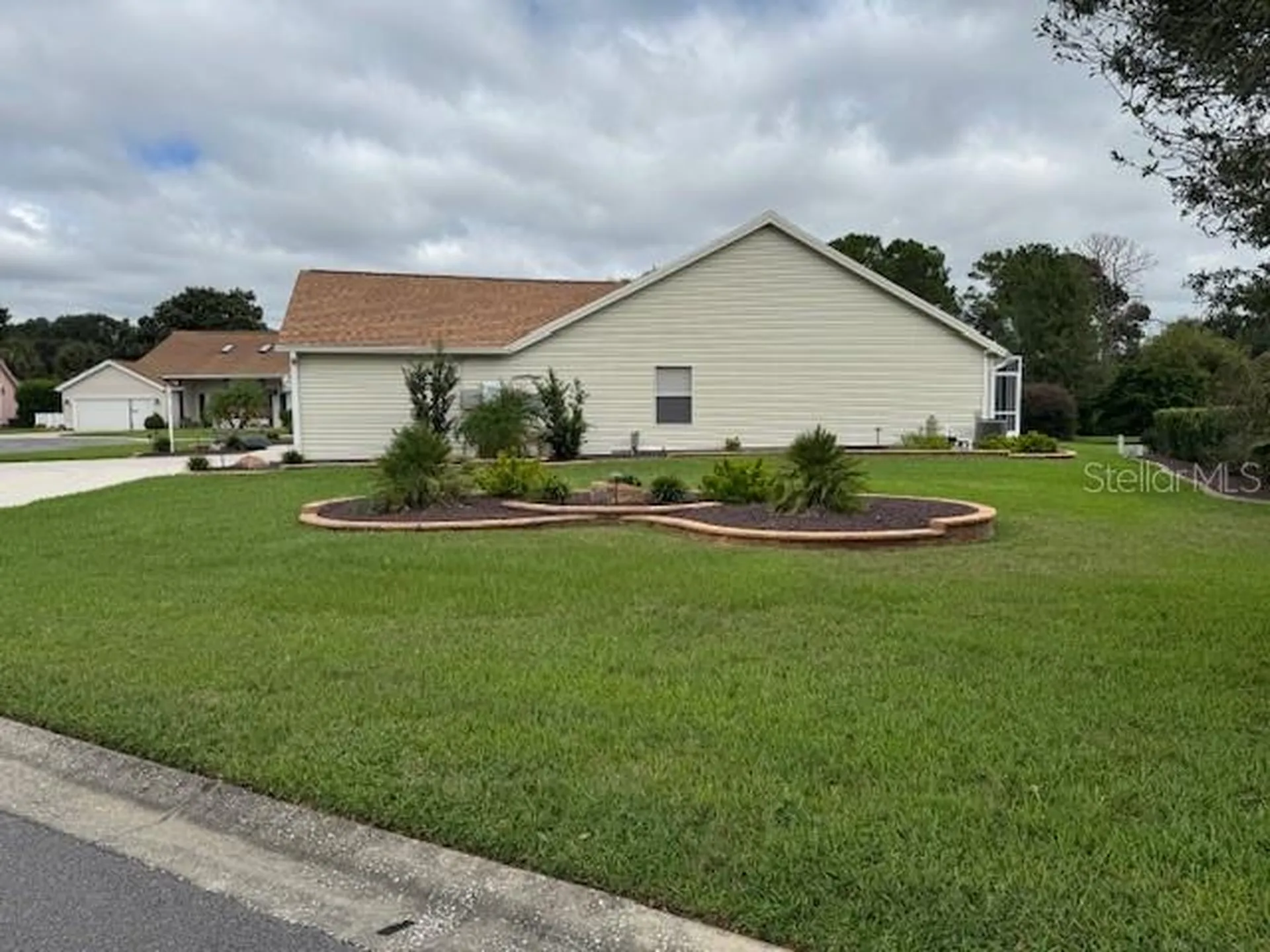 903 Ramos Drive The Villages FL 32159