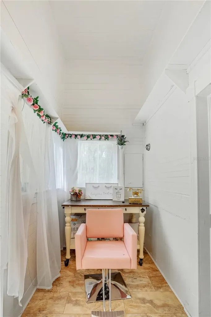 18741 High Springs Main Street High Springs FL 32643