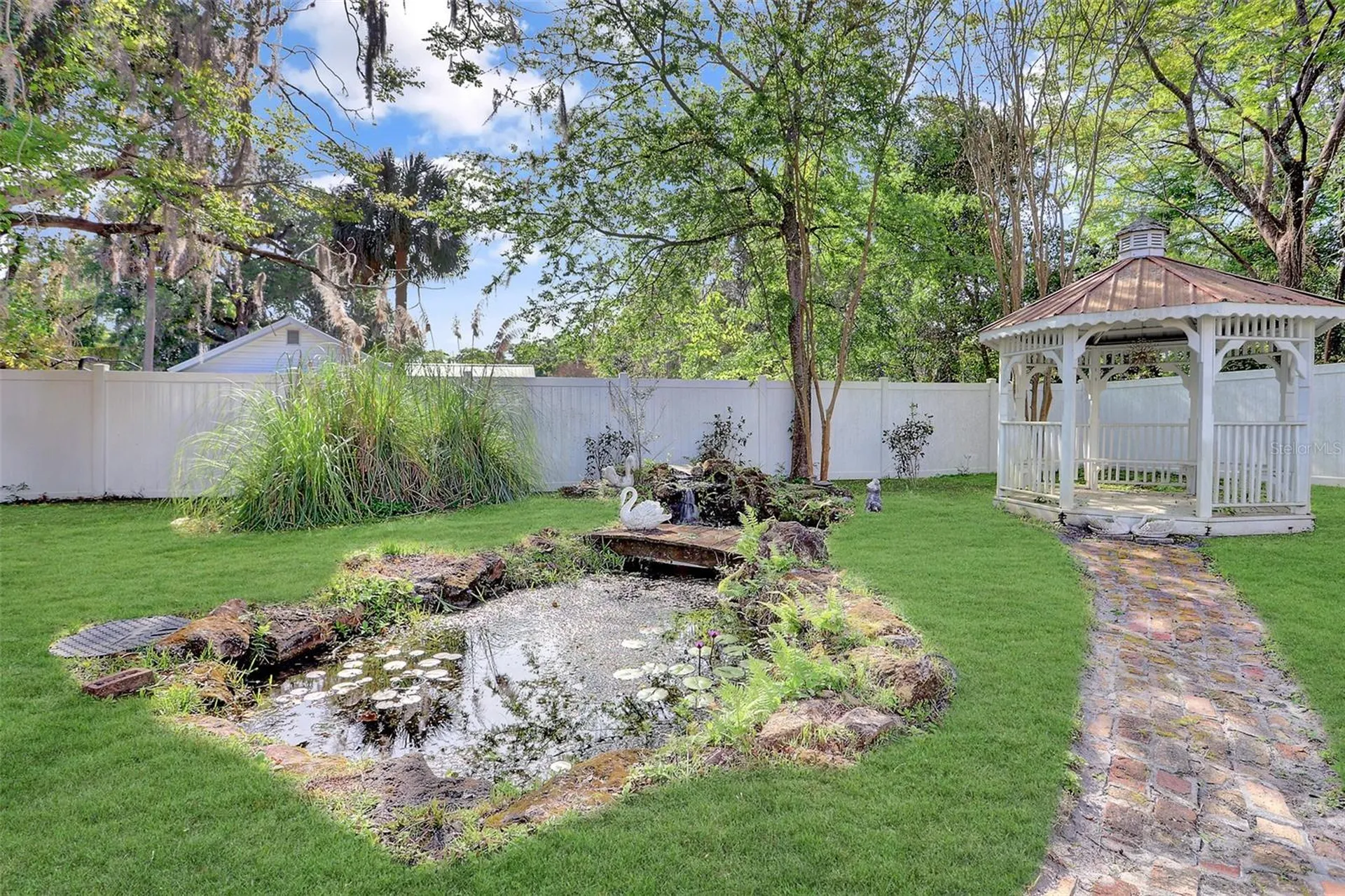 18741 High Springs Main Street High Springs FL 32643